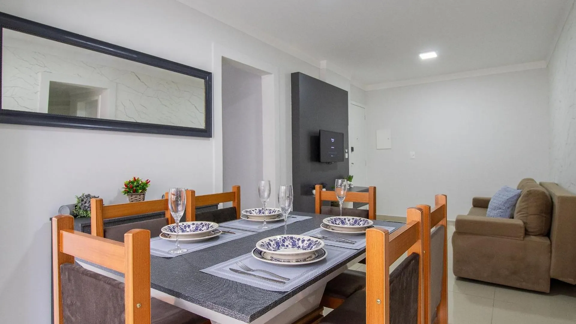 Bk34 - 2 Dorm Climatizados, Prox Calcadao, Garagem Apartment Balneario Camboriu Brazil